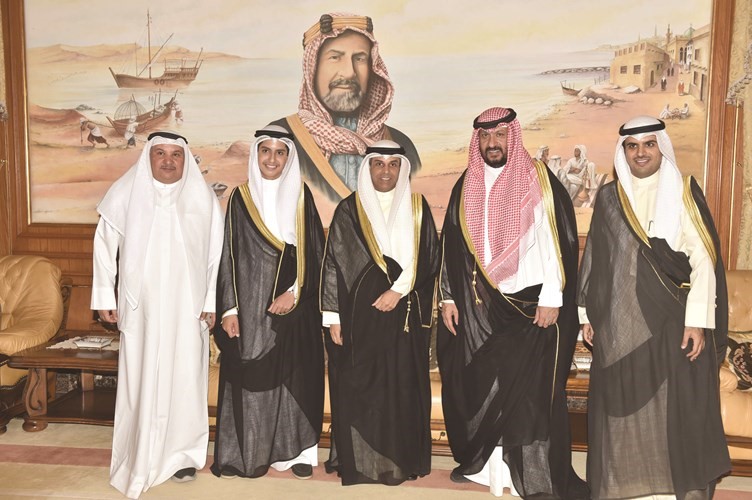 د. خالد الفاضل مهنئا﻿
