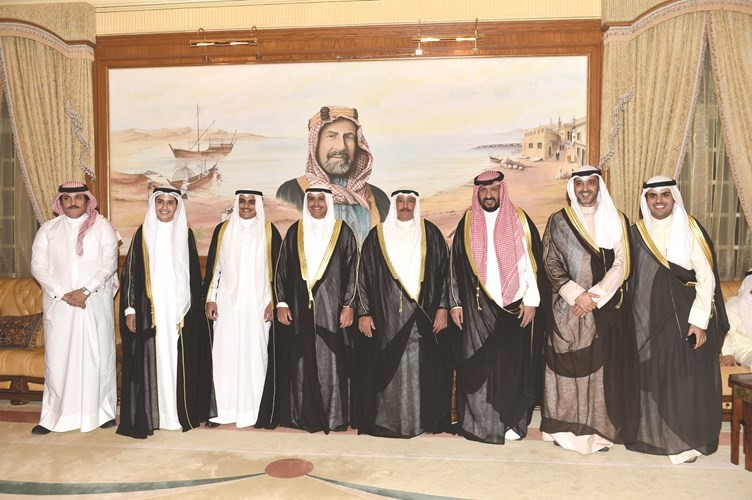 الشيخ محمد العبد الله والشيخ فهد السعد يهنئان ﻿