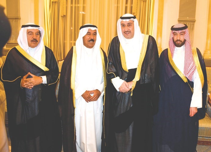 الشيخ فيصل الحمود يهنئ﻿
