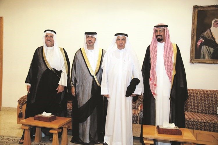 صالح الفضالة وسفير الإمارات صقر الريسي يباركان ﻿