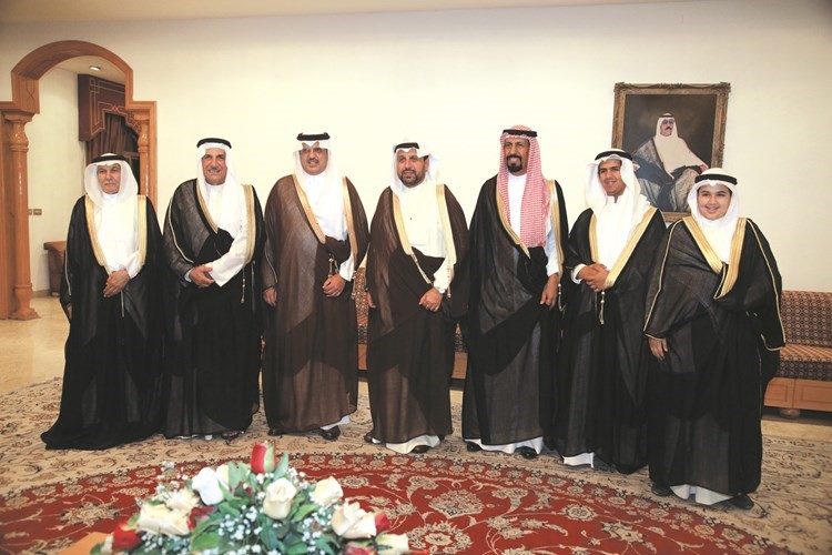 الشيخ حمد جابر العلي والسفير السعودي الأمير سلطان بن سعد يهنئان﻿