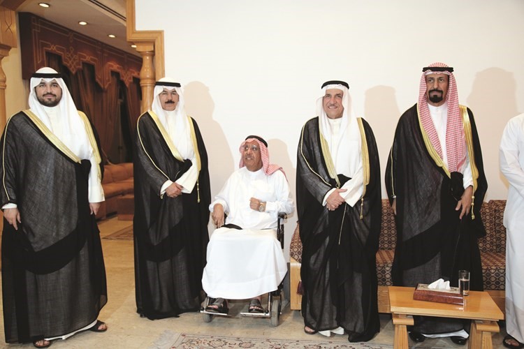 الشيخ علي الخالد والشيخ فاضل الخالد والشيخ جابر الخالد والشيخ محمد الخالد والشيخ خالد محمد الخالد﻿