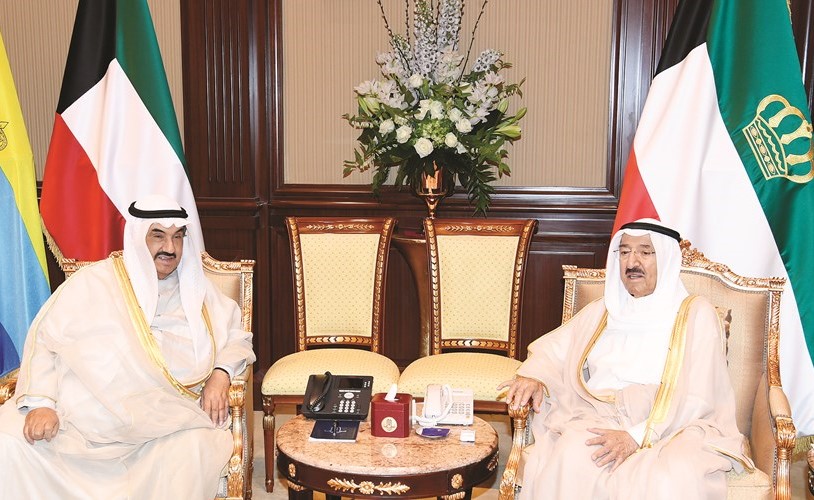 صاحب السمو الأمير الشيخ صباح الأحمد مستقبلا سمو الشيخ ناصر المحمد ﻿