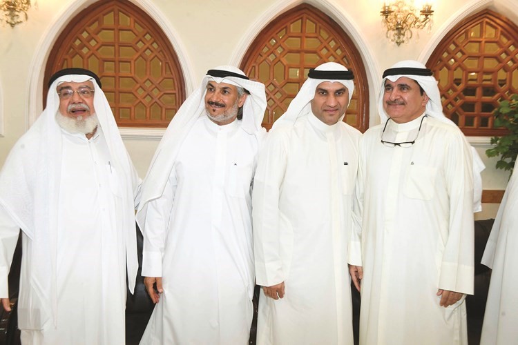 ادريس الكندري خلال غبقة عبدالله الكندري﻿