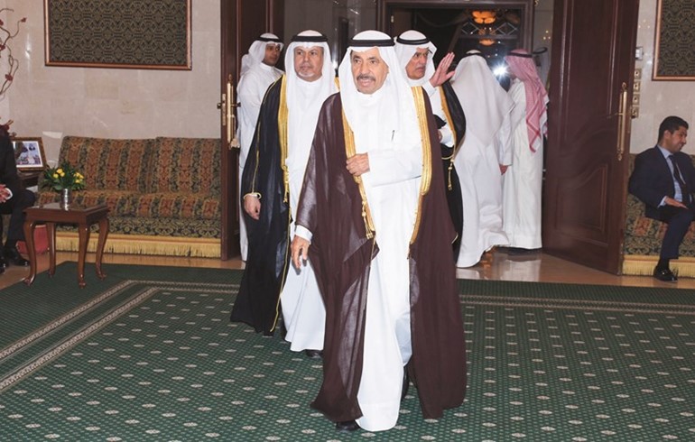 عبدالعزيز البابطين مباركا ﻿