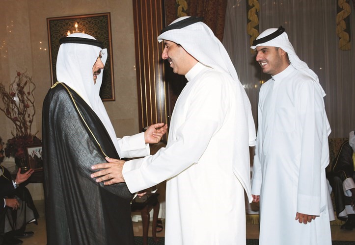 مرزوق وفيصل ناصر الخرافي يباركان ﻿