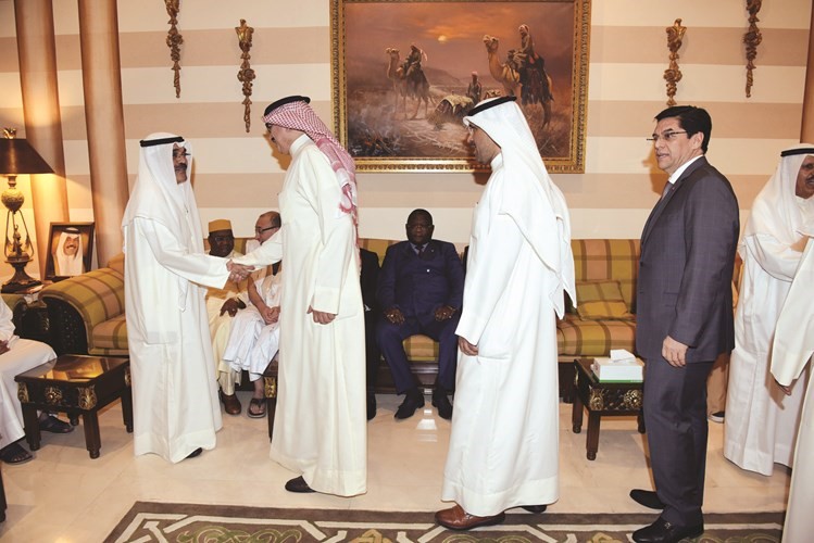 الشيخ فيصل المالك يتلقى التهاني﻿