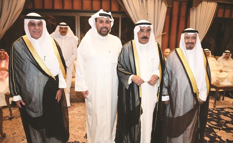 الشيخ فيصل السعود مهنئا الشيخ حمد جابر العلي	 (هاني الشمري)﻿