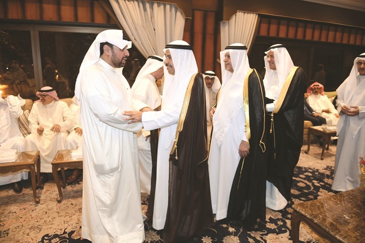 عبدالعزيز البابطين مباركا﻿