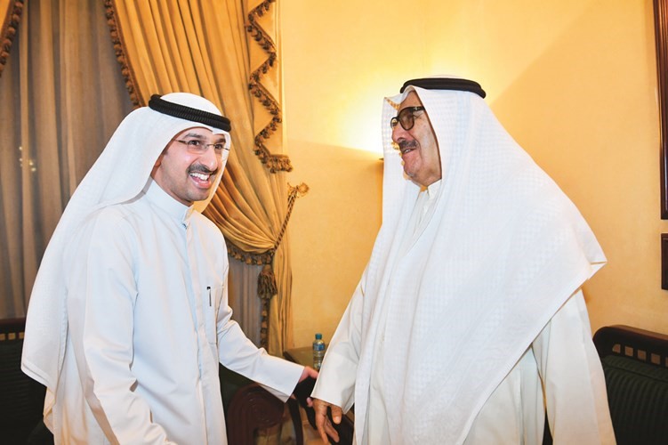 النائب عبدالوهاب البابطين مهنئا محمد الرفاعي ﻿