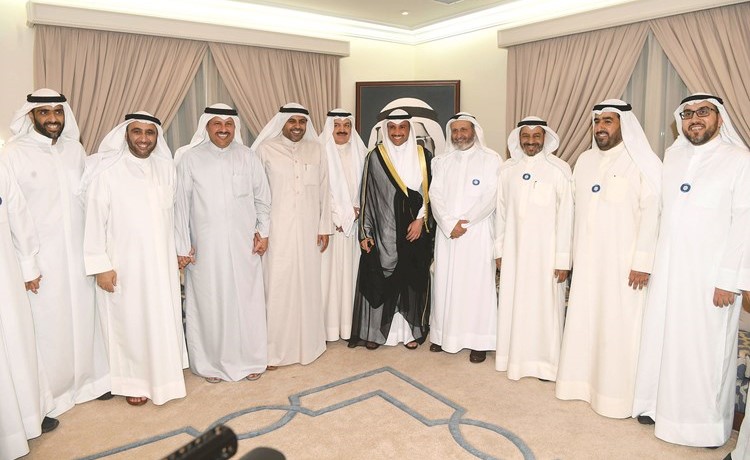 رئيس مجلس الأمة مرزوق الغانم ومحمد الجبري وطلال الجلال ومحمد الدلال وفهد الغانم وأسامة الشاهين ود. ناصر الصانع ومحمد العليم﻿