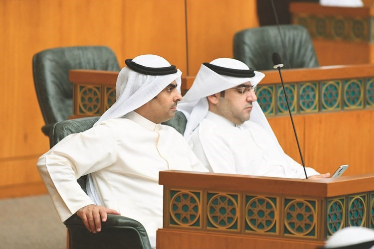 د.عبدالكريم الكندري ورياض العدساني﻿
