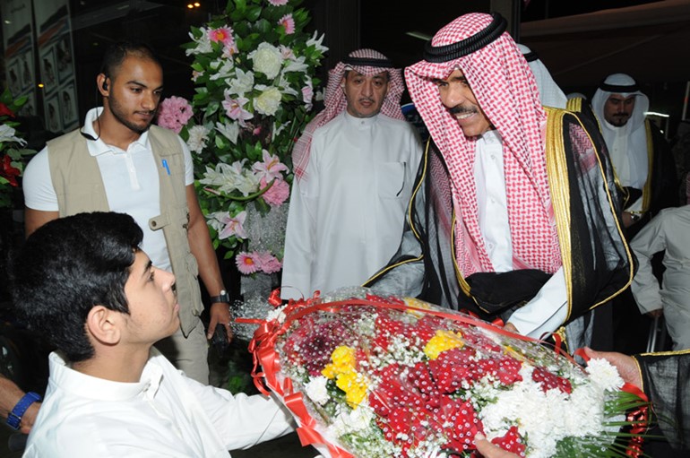 سمو ولي العهد خلال زيارة النادي الكويتي الرياضي للمعاقين