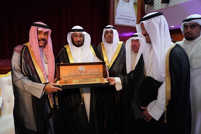 سمو ولي العهد يزور جمعية المكفوفين الكويتية