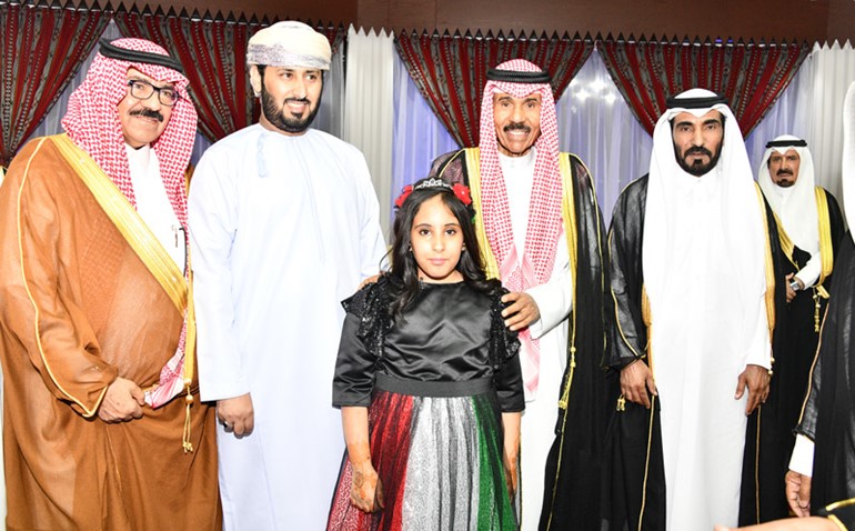  سمو ولي العهد خلال زيارة ديوانية شعراء النبط