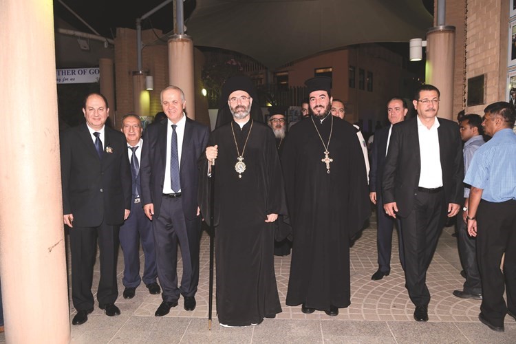 المتربوليت غطاس هزيم والارشمندريت أفرام طعمة وجوزيف استفان ﻿