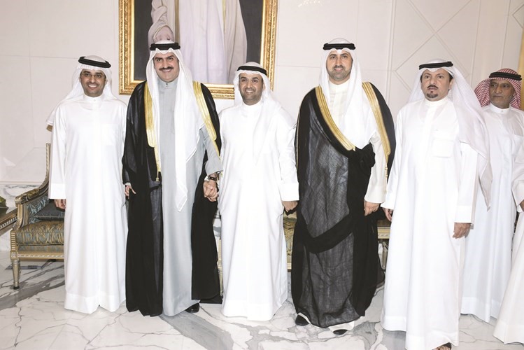 الشيخ أمير المالك والشيخ نمر المالك يهنئان﻿