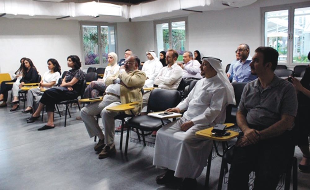كلية «العمارة» تستضيف البروفسور نظير أبو عبيد