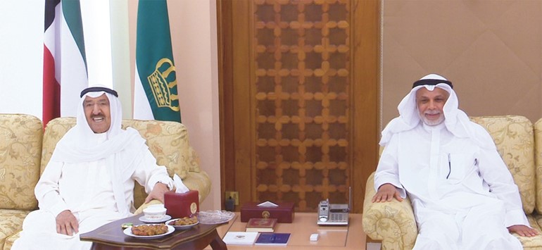 صاحب السمو الأمير الشيخ صباح الأحمد والمستشار يوسف المطاوعة ﻿