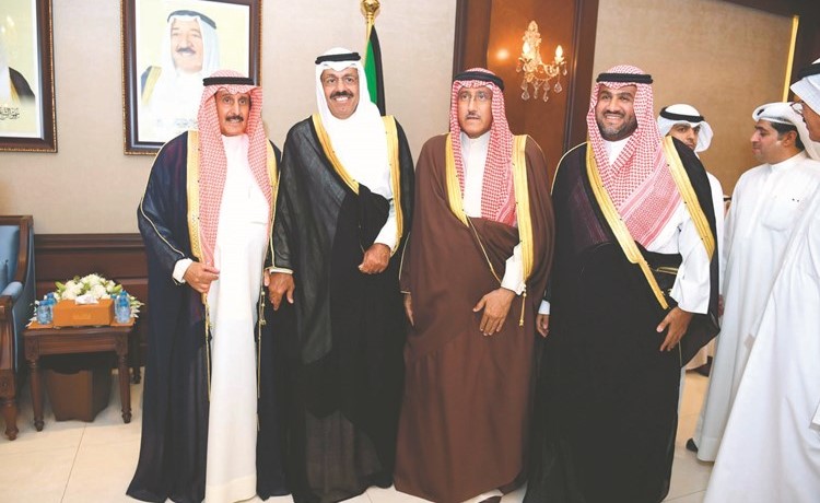 الشيخ د.إبراهيم الدعيج والشيخ جابر الدعيج يهنئان ﻿