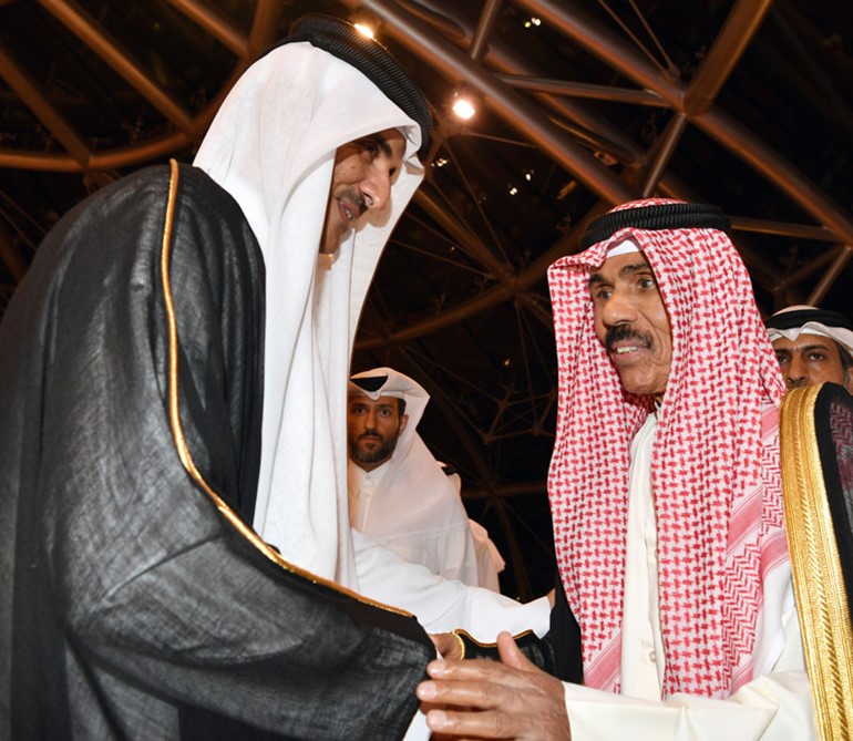 أمير دولة قطر الشقيقة يغادر البلاد بعد زيارة أخوية