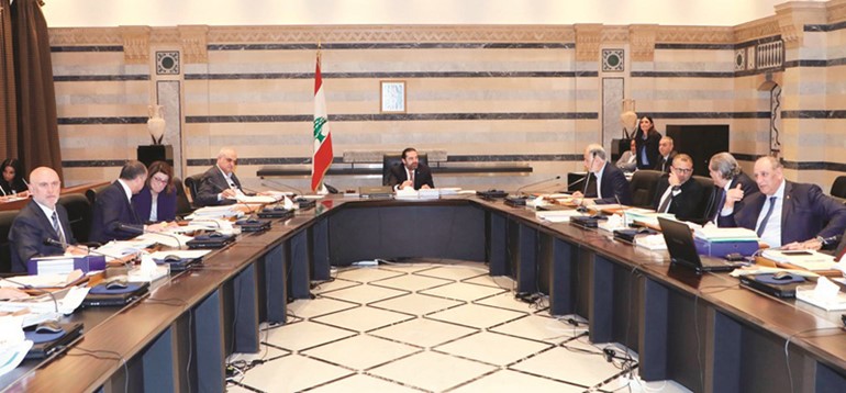 رئيس الحكومة سعد الحريري مترئسا جلسة مجلس الوزراء في السراي الحكومي	 (محمود الطويل)﻿