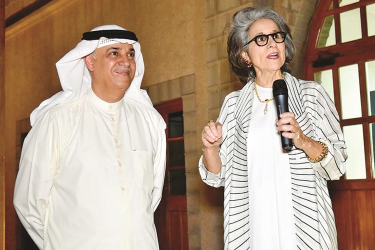الشيخة حصة الصباح متحدثة خلال الحفل بحضور م.علي اليوحة ﻿