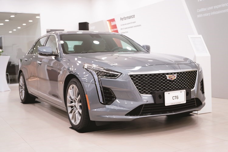«كاديلاك الغانم» تطلق CT6 2019 في الكويت