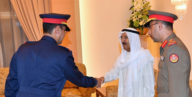 سمو الأمير يقيم مأدبة إفطار على شرف وزير الدفاع ورئيس الأركان وكبار قادة الجيش