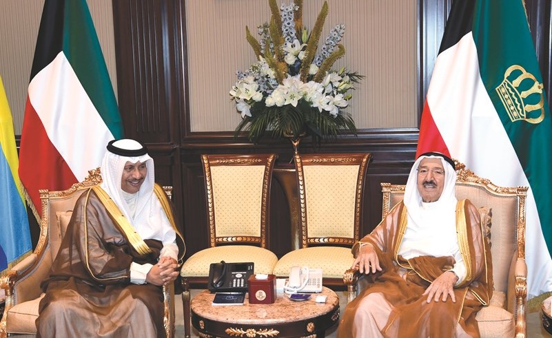 صاحب السمو الأمير الشيخ صباح الأحمد مستقبلا سمو رئيس الوزراء الشيخ جابر المبارك﻿