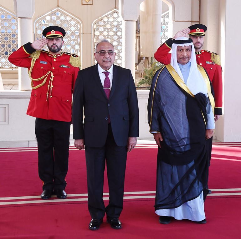 سمو رئيس الوزراء خلال استقبال رئيس الوزراء العراقي