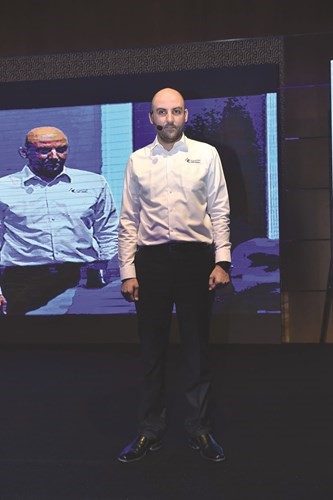 محمد خنفر متحدثا خلال الحفل ﻿