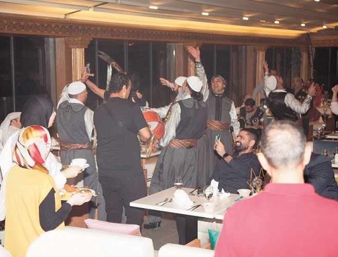 جانب من العراضة الشامية				(محمد هنداوي)﻿