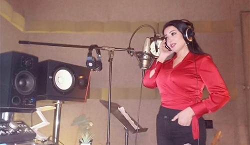 سمية الخشاب ل "الأنباء": أركز حالياً على الغناء.. وأحضر ل"سينجل" مفاجأة
