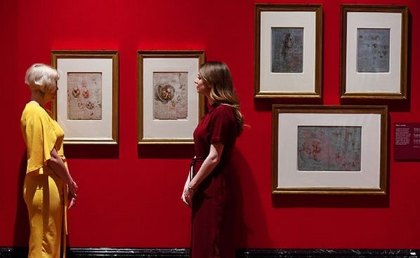 عرض رسومات لليوناردو دافنشي في قصر بكنجهام