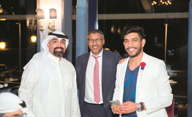 فيصل العلي وجاسم جاسم وشملان الحساوي﻿
