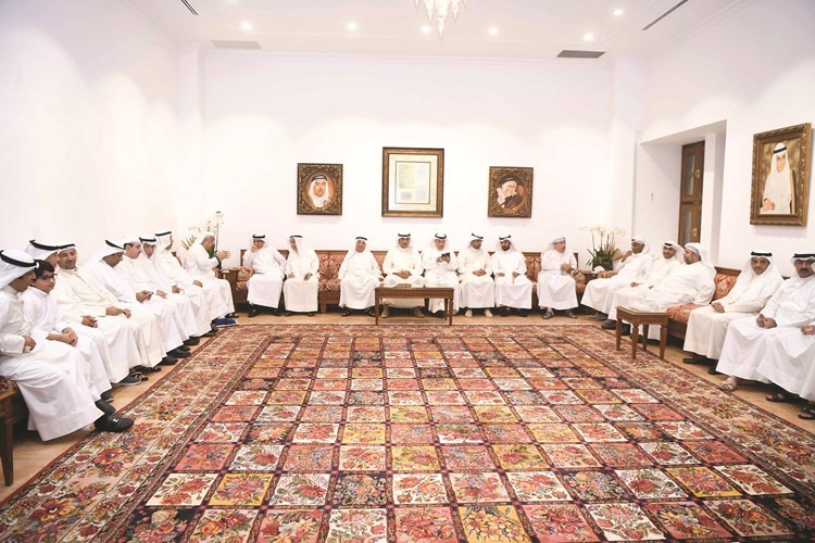 الحضور في ديوان الملا﻿