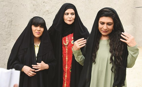 نورية الطقاقة في الديرفة مع سارة ونورة﻿