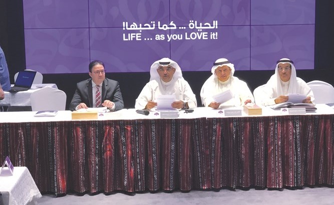 هيثم الخالد وخالد المشعان خلال الجمعية العمومية﻿