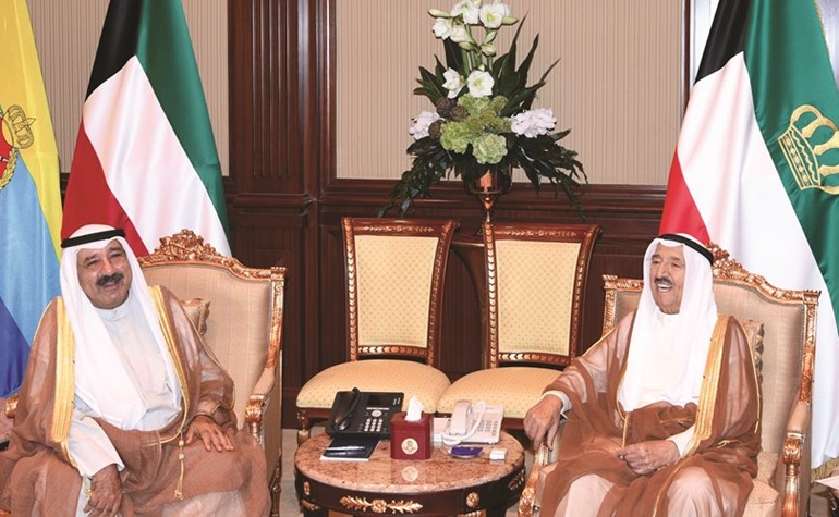 صاحب السمو الأمير خلال استقباله الشيخ ناصر صباح الأحمد﻿