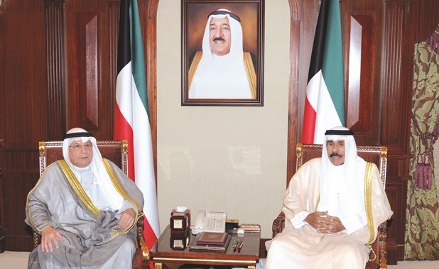 سمو ولي العهد الشيخ نواف الأحمد مستقبلا الشيخ خالد الجراح﻿