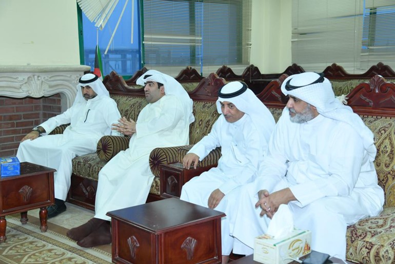 وزير التجارة قام بجولة بميناء الشعيبة :قطاع الموانئ يمثل ركيزة مهمة في خطة التنمية بالكويت