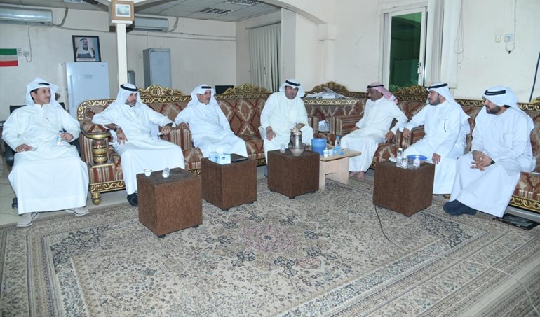 وزير التجارة قام بجولة بميناء الشعيبة :قطاع الموانئ يمثل ركيزة مهمة في خطة التنمية بالكويت