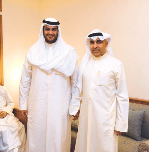 الشيخ عبدالله محمد العبدالله وعادل الغريب﻿