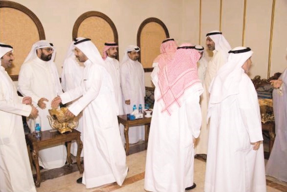 تبادل التهاني﻿