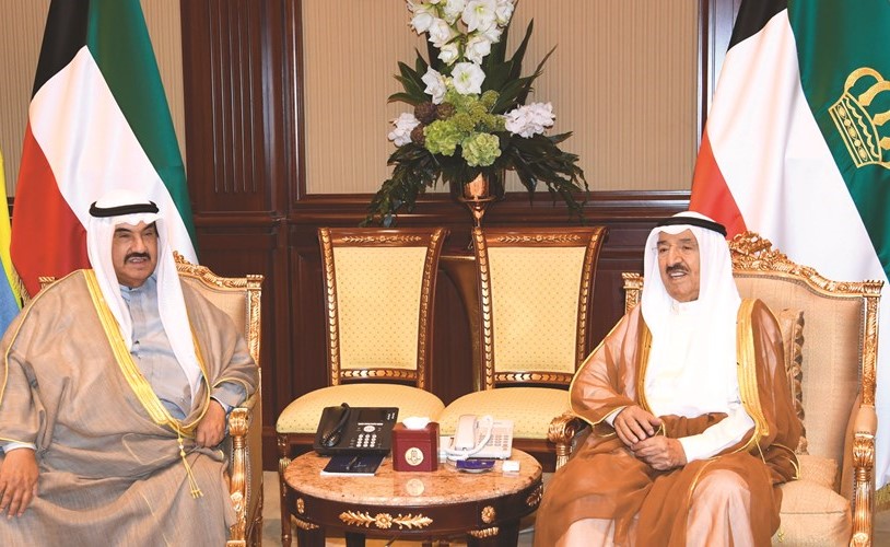 صاحب السمو الأمير الشيخ صباح الأحمد مستقبلا سمو الشيخ ناصر المحمد ﻿