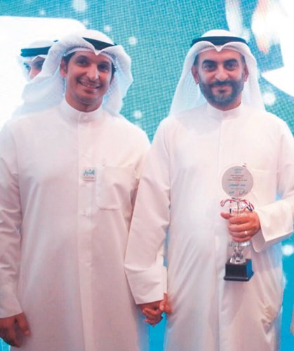 حمد البعيجان مع مدير عام الهيئة العامة للشباب عبدالرحمن المطيري ﻿