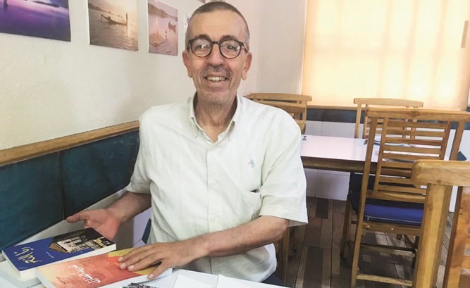 جبور الدويهي بين رواية وأخرى: الكتابة أسلوب حياة حتى في «فترة الاستراحة»