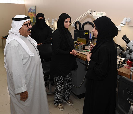 النائب الأول يزور مركز عمليات القوة الجوية: بذل الغالي والنفيس للمحافظة على أمن واستقرار الوطن
