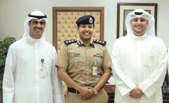 العقيد ناصر بوصليب مع يوسف الرويح﻿